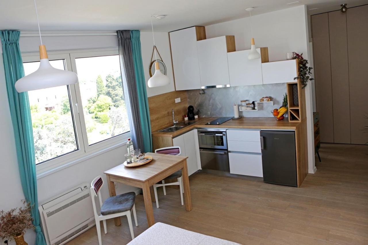 Studio Apartment Camino With Parking Zadar Buitenkant foto