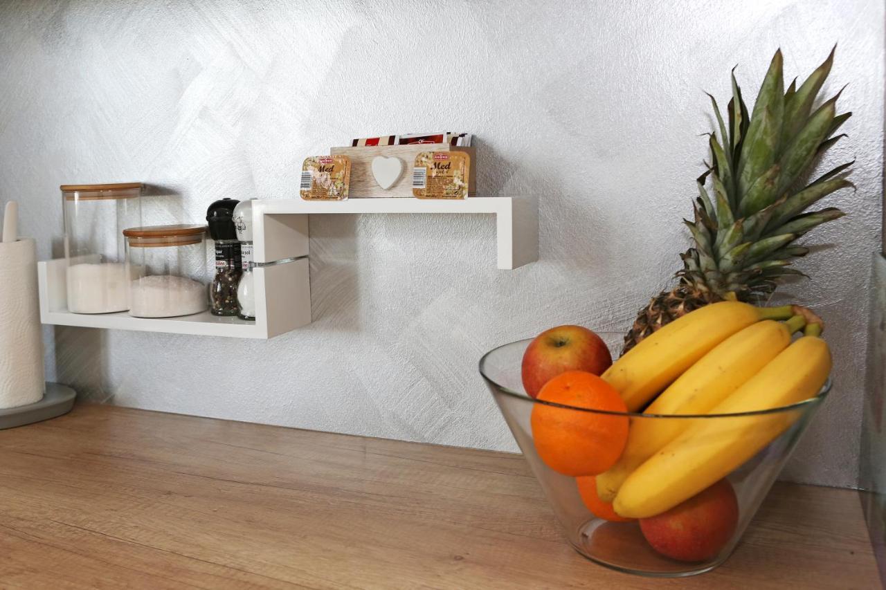 Studio Apartment Camino With Parking Zadar Buitenkant foto